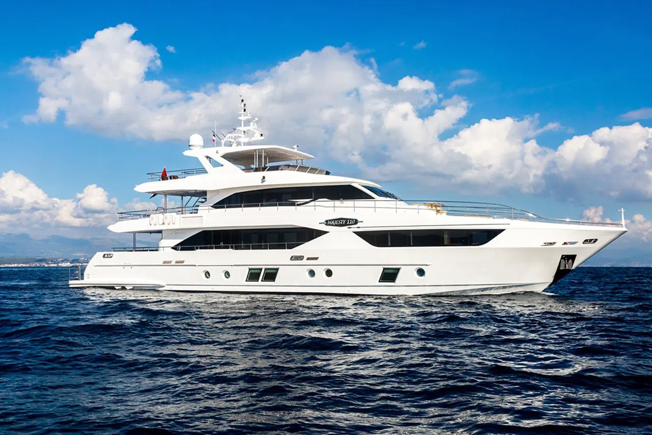 majesty 110 yacht price